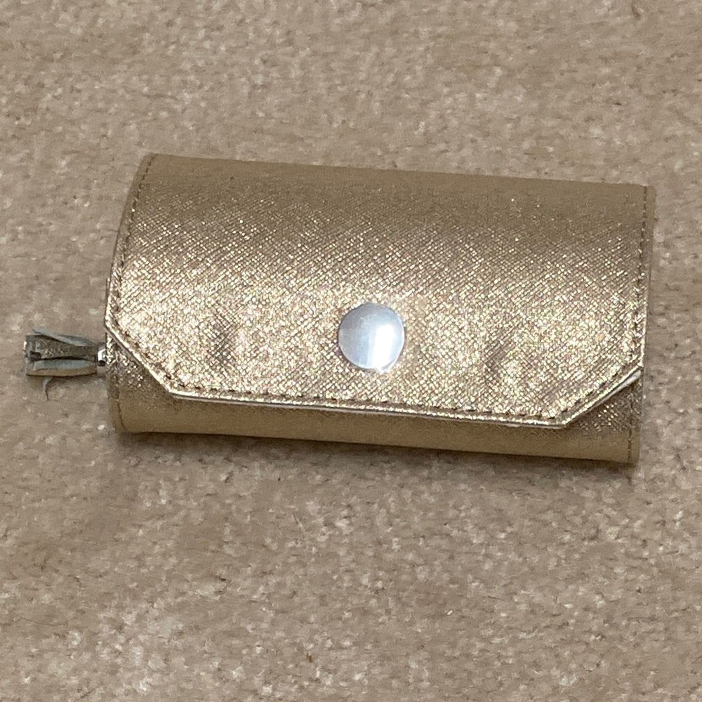 Elegant Gold Jewelry Organizer